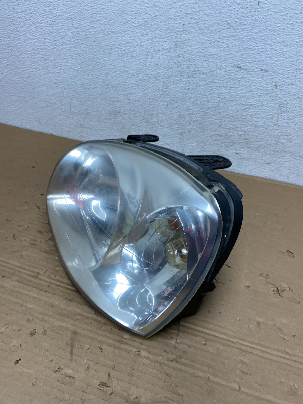 2001-2003 Hyundai Santa Fe Left Driver LH Headlight Halogen AD4293 DW1