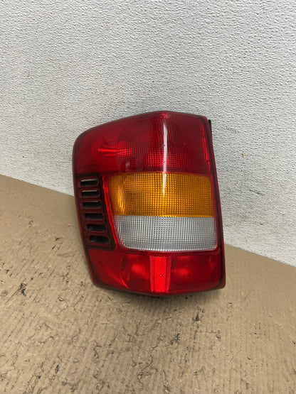 1999 - 2004 Jeep Grand Cherokee WJ Left Driver Lh Tail Light DEPO AF7215 LK0