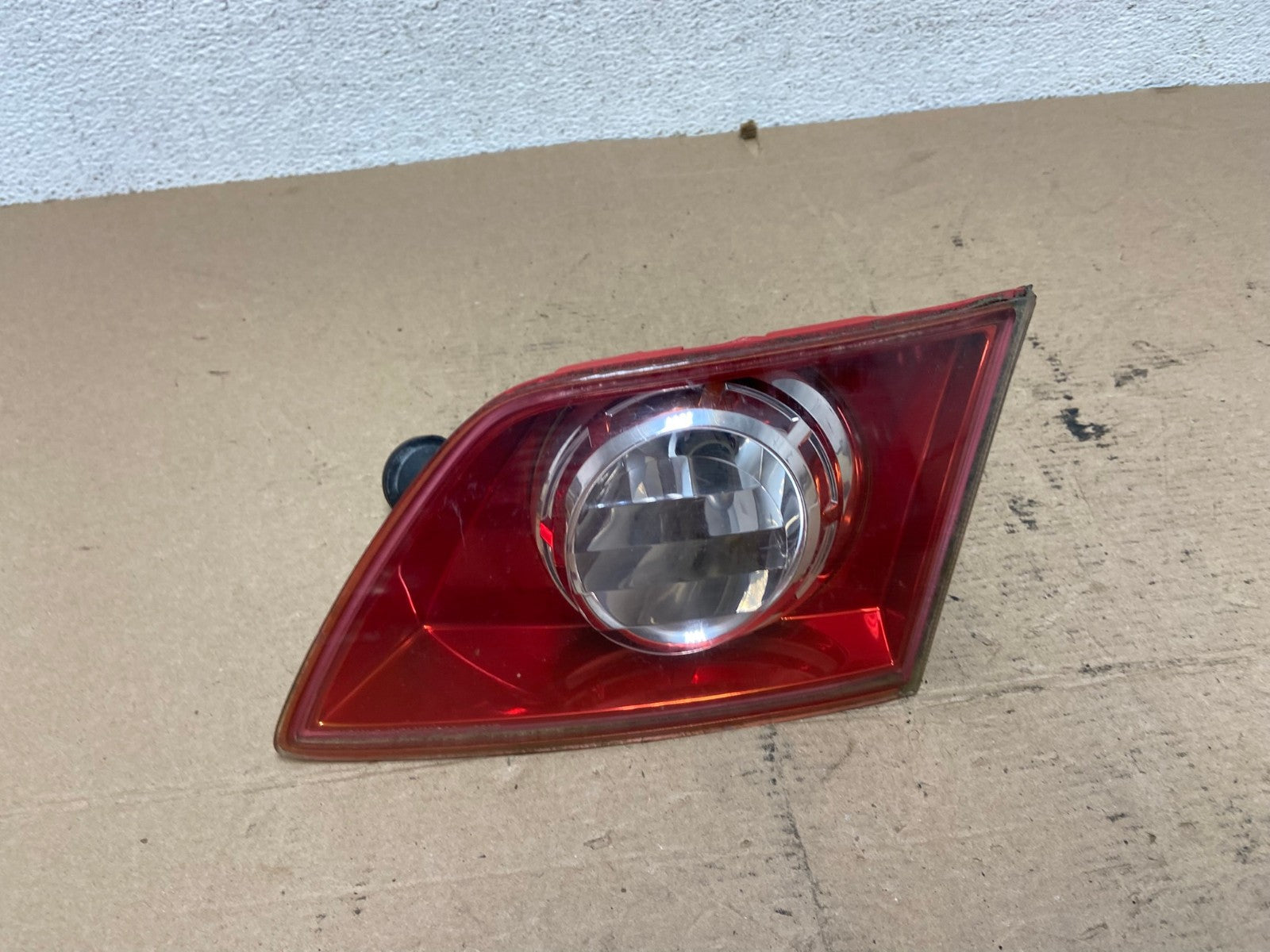 2003-2005 Infiniti FX35 FX45 Right Passenger Red Inner Tail Light AF4610 LK0