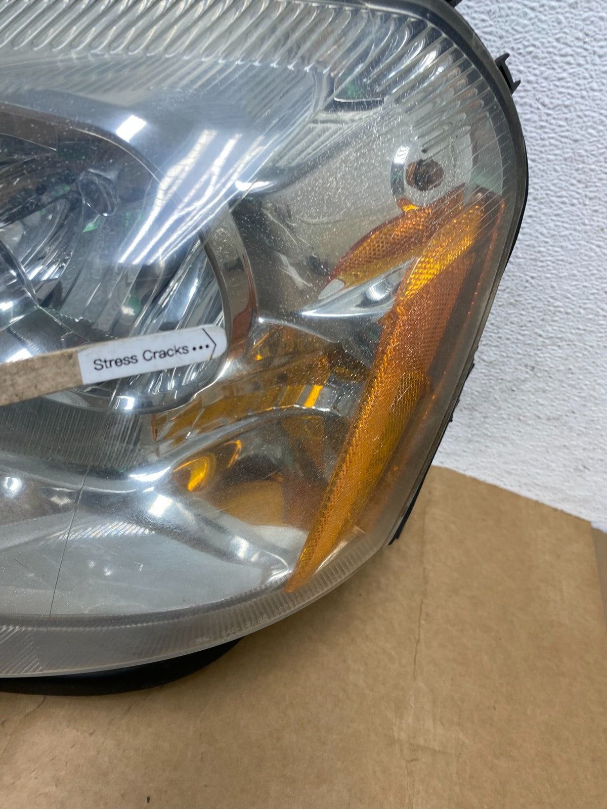 2005 2006 2007 Ford Five Hundred Halogen Headlight Left Driver Lh AE3237 DW4