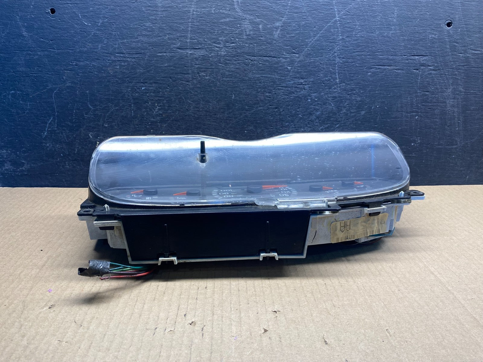 2000 - 2002 Ford Econoline E250 E350 Van Speedometer Instrument Cluster AG3920 D3