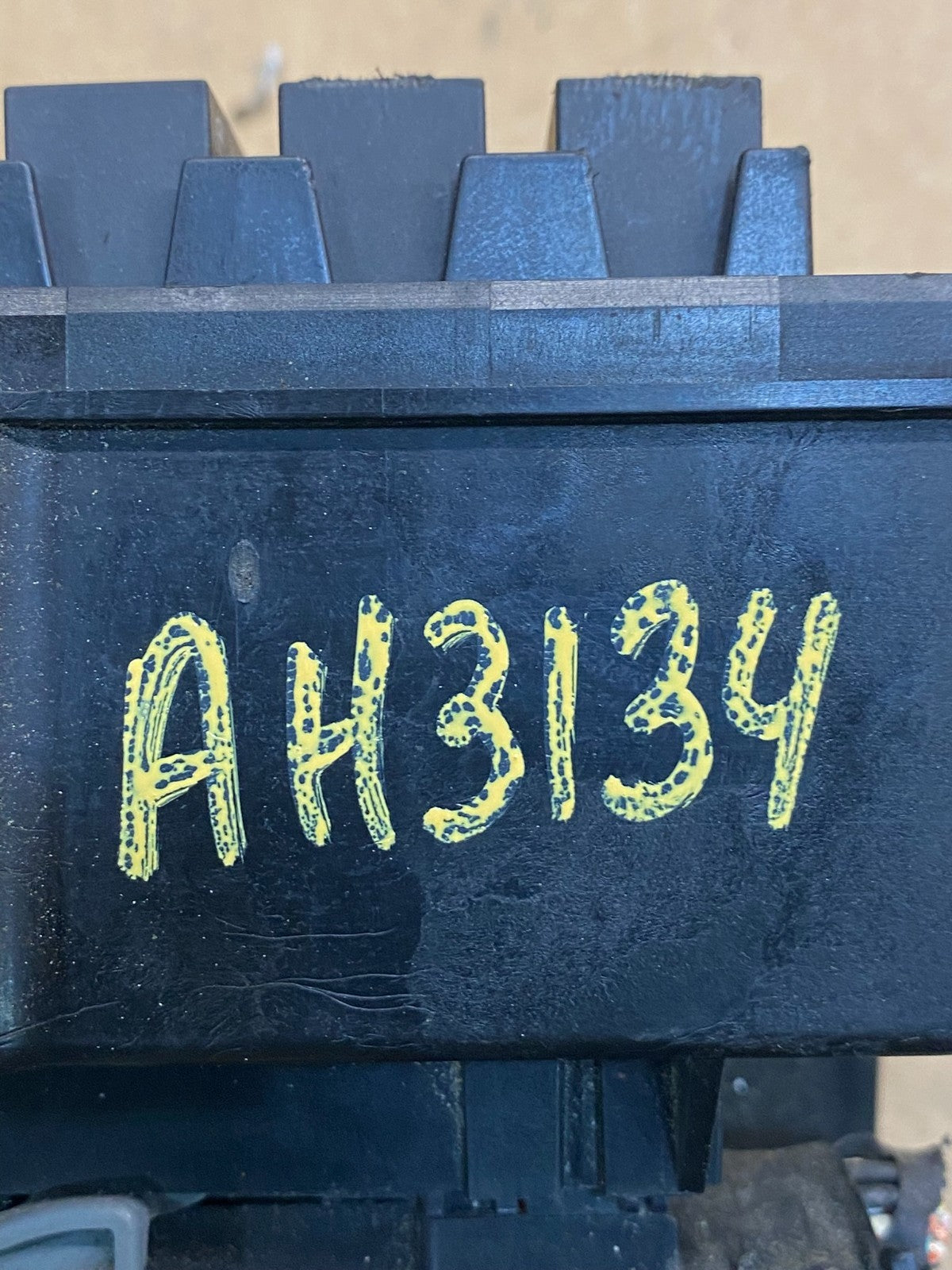 2009 2010 Jeep Commander Grand Cherokee Tipm Fuse Box Relay Panel ah3134 DG7