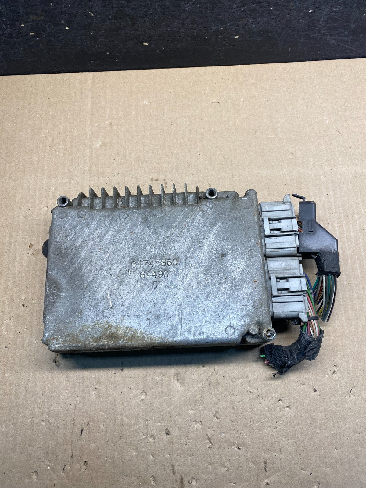 2000 Dodge Caravan 3.3L Engine Control Unit ECU Module p04727279AB AG9390 DW0
