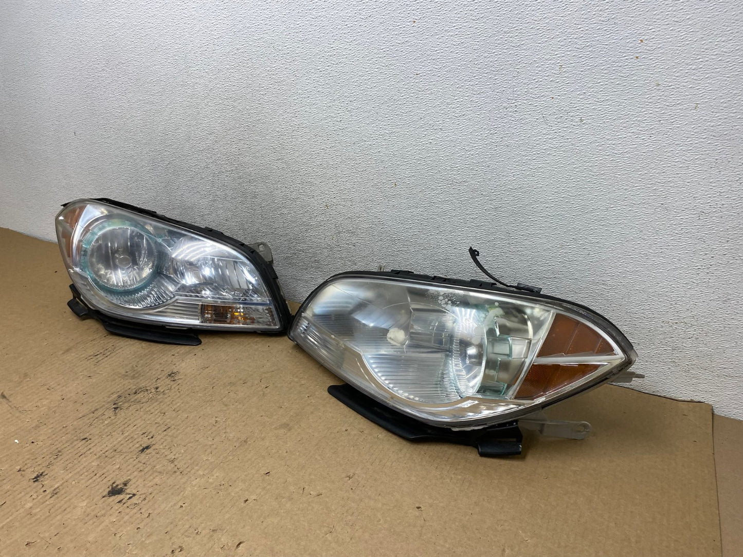 2008 to 2012 Chevrolet Malibu Left+Right Side Set Headlights AG2155 LK1