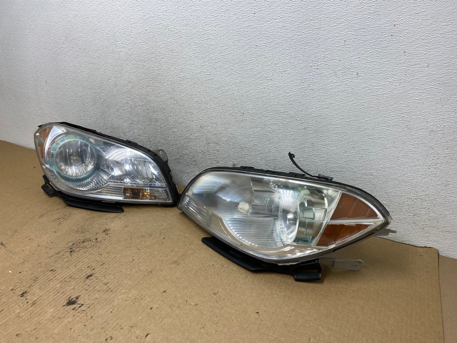 2008 to 2012 Chevrolet Malibu Left+Right Side Set Headlights AG2155 LK1