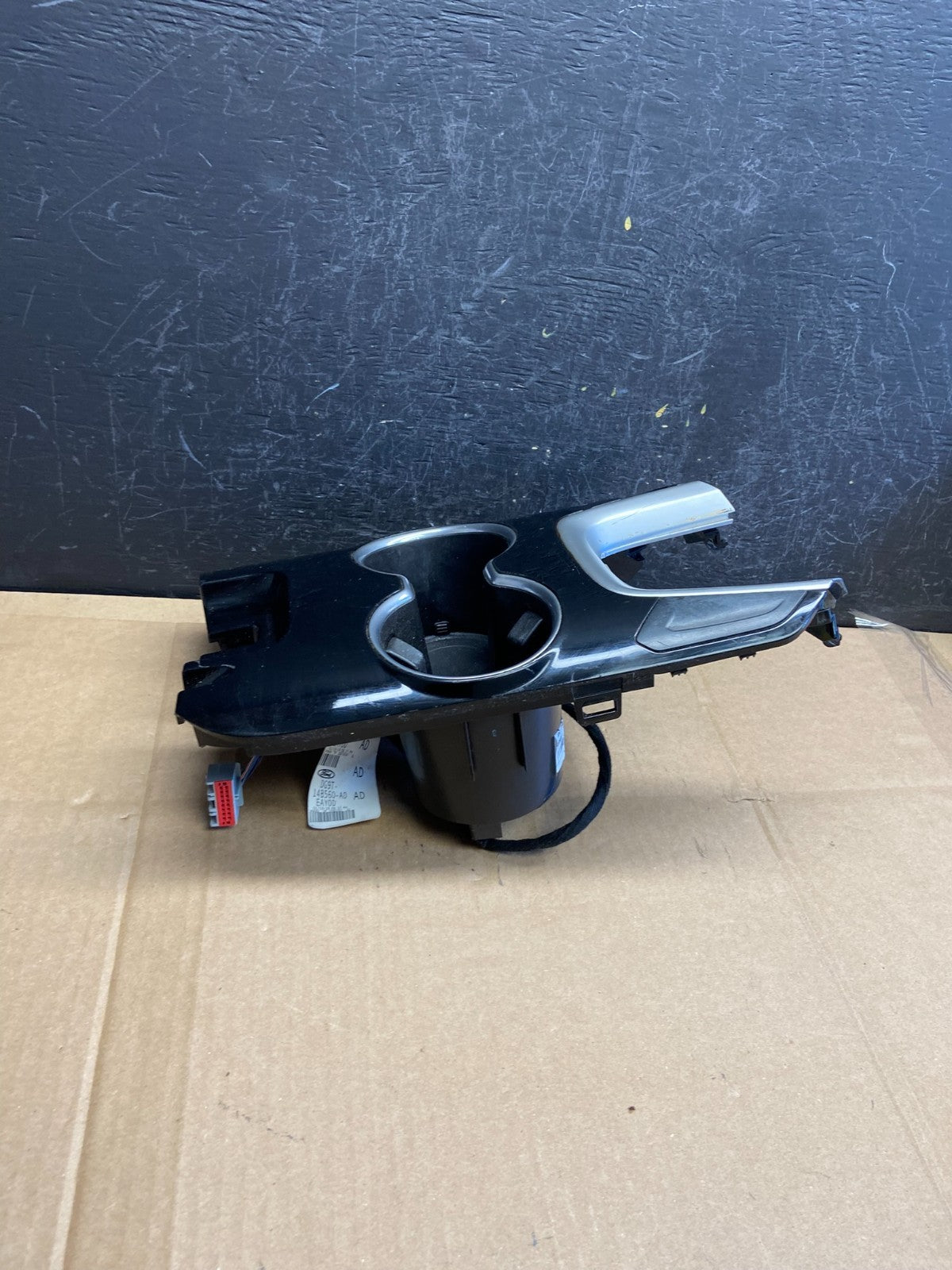 2013 to 2016 Ford Fusion Front Center Console Cup Holder Cupholder AD2069 DG2