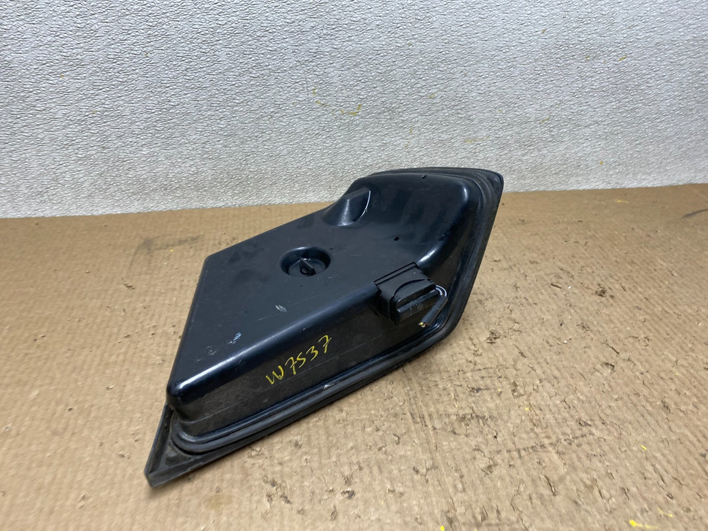 1994 to 1995 Mercedes E Class W124 Left Driver LH Side Tail Light W7537 DW5
