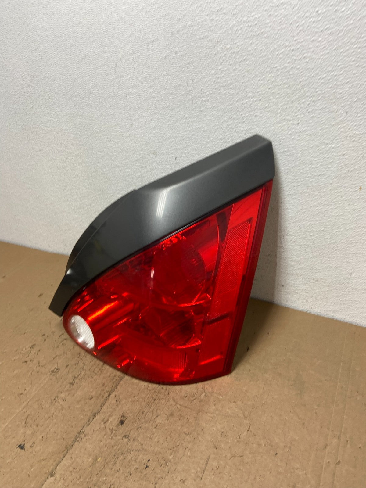 2004 2005 2006 2007 2008 Nissan Maxima Right Passenger Tail Light AC7342 DW1