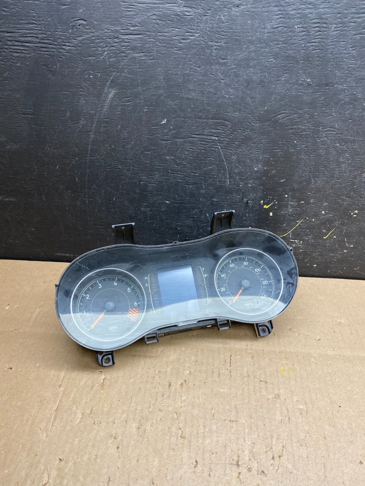 2015 Jeep Cherokee Speedometer Instrument Cluster Gauges OEM t4738 DG0