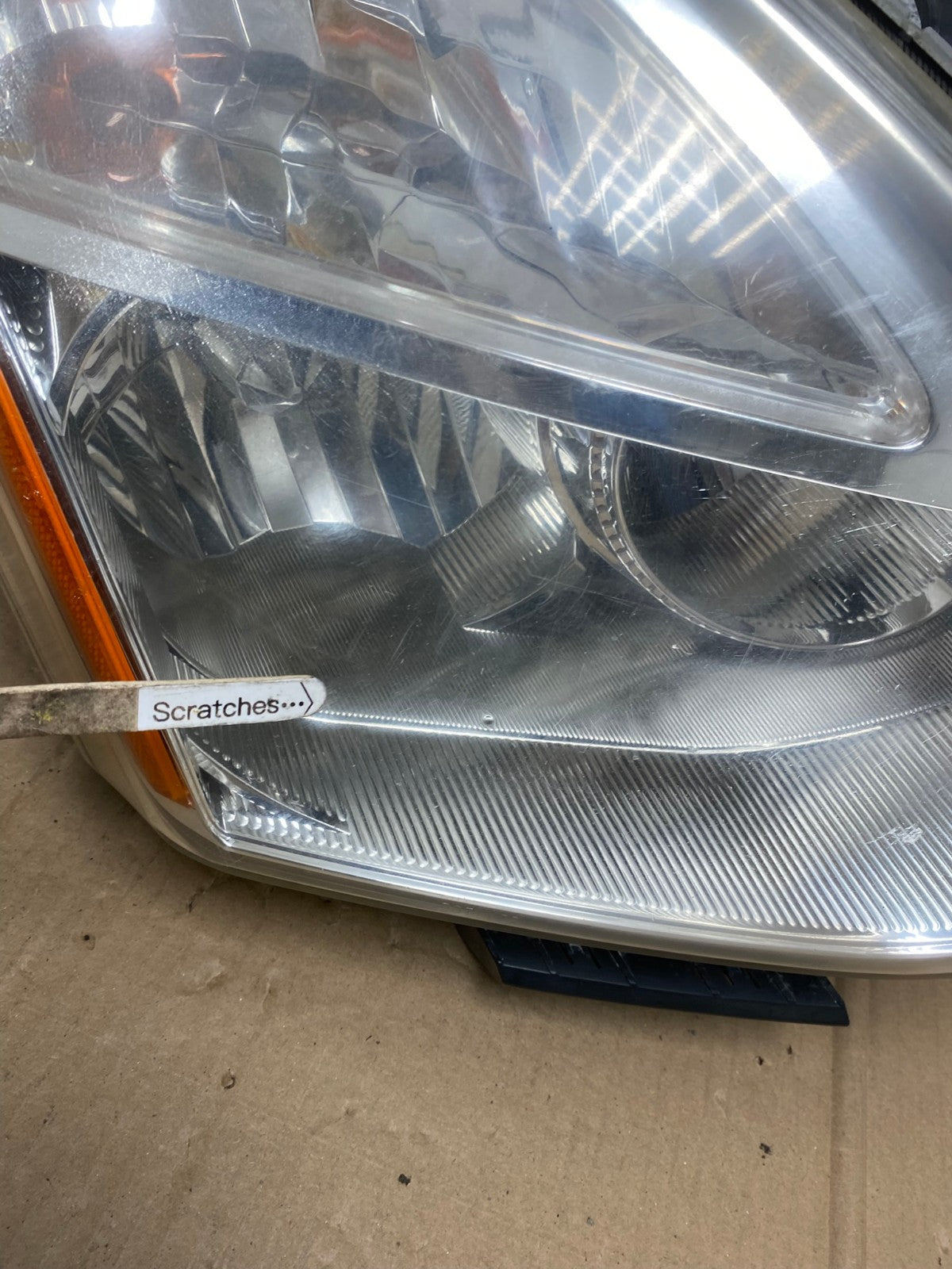 2009-2013 Nissan Rogue Right Passenger Halogen Headlight AE8962 LK3