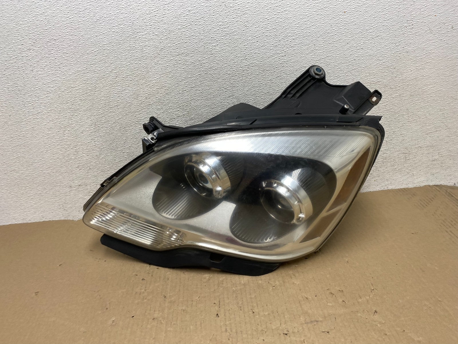 2007 to 2012 Gmc Acadia Halogen Headlight Left Driver LH Side AG6917 DW0