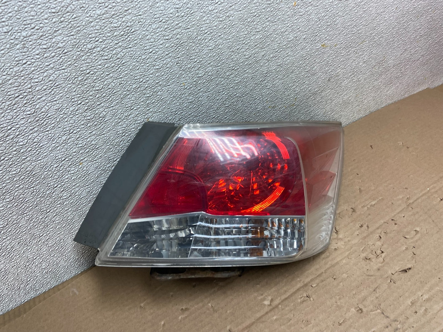 2008 to 2012 Honda Accord Sedan Tail light Right Passenger RH Side AB1379 LK2