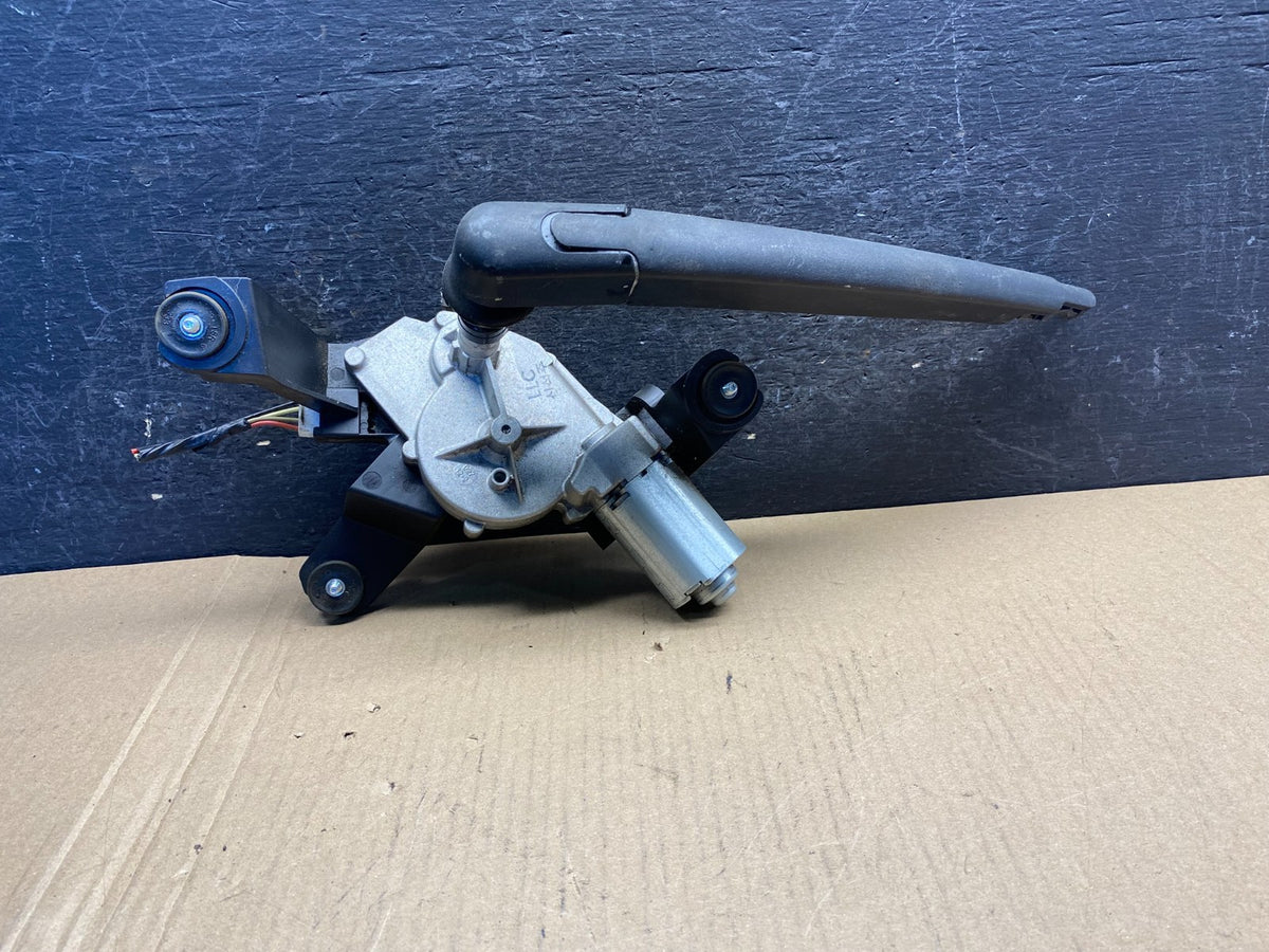 2015-2021 Kia Sedona Entourage Rear Glass Windshield Wiper Motor AG3541 DG0