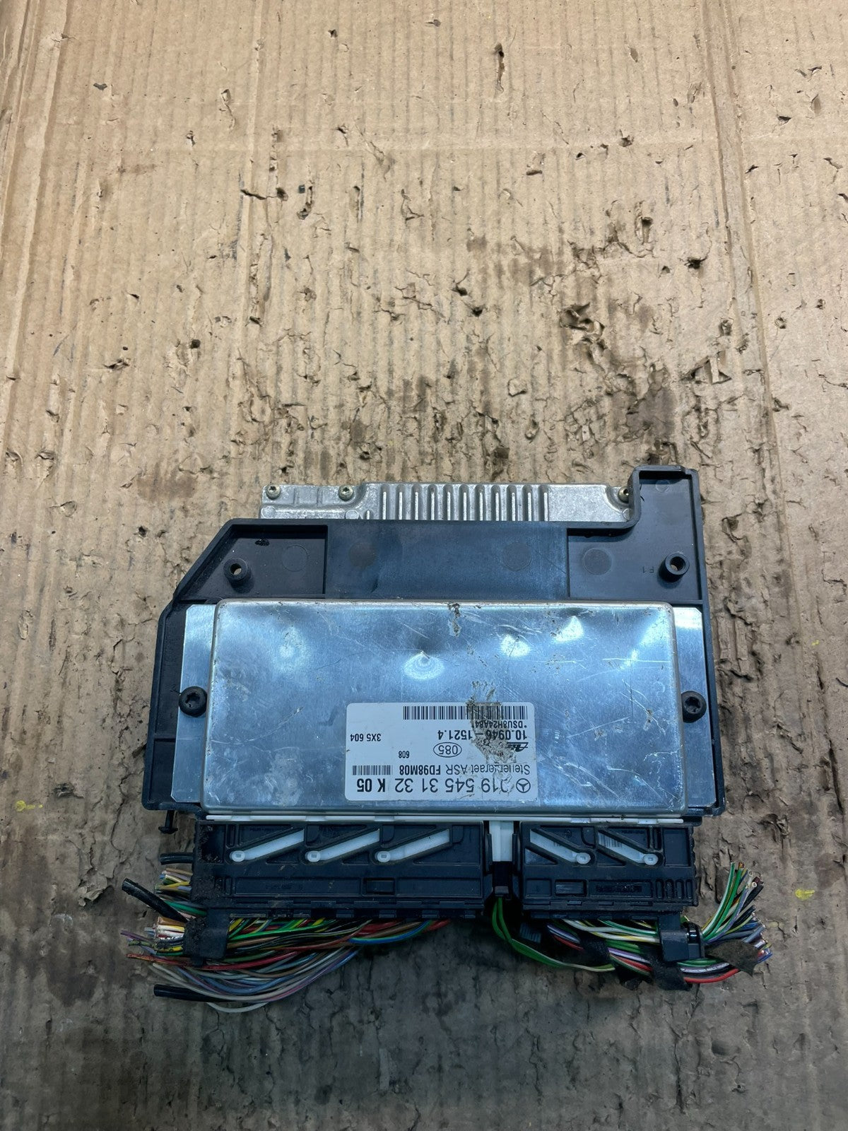 1997-2000 Mercedes Benz SL320 C230 ECU ECM Engine Control Module OEM Y0041 DG2