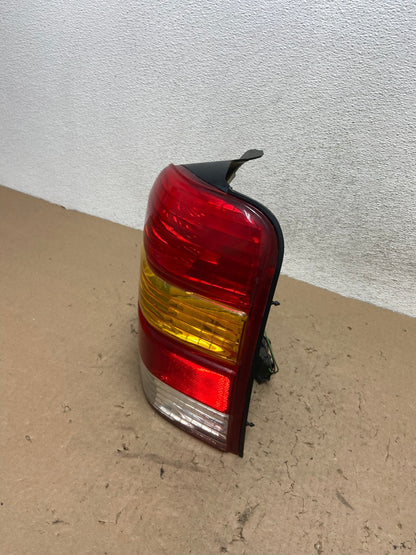 2001 to 2007 Ford Escape Right Passenger RH Side Tail Light AG4475 LK1