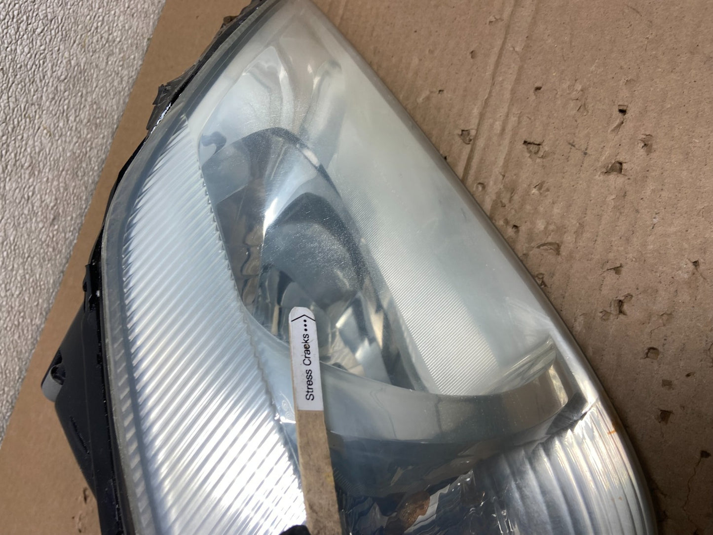 2000 to 2005 Mercury Sable Right Passenger Side Halogen Headlight OEM AB1472 DW4