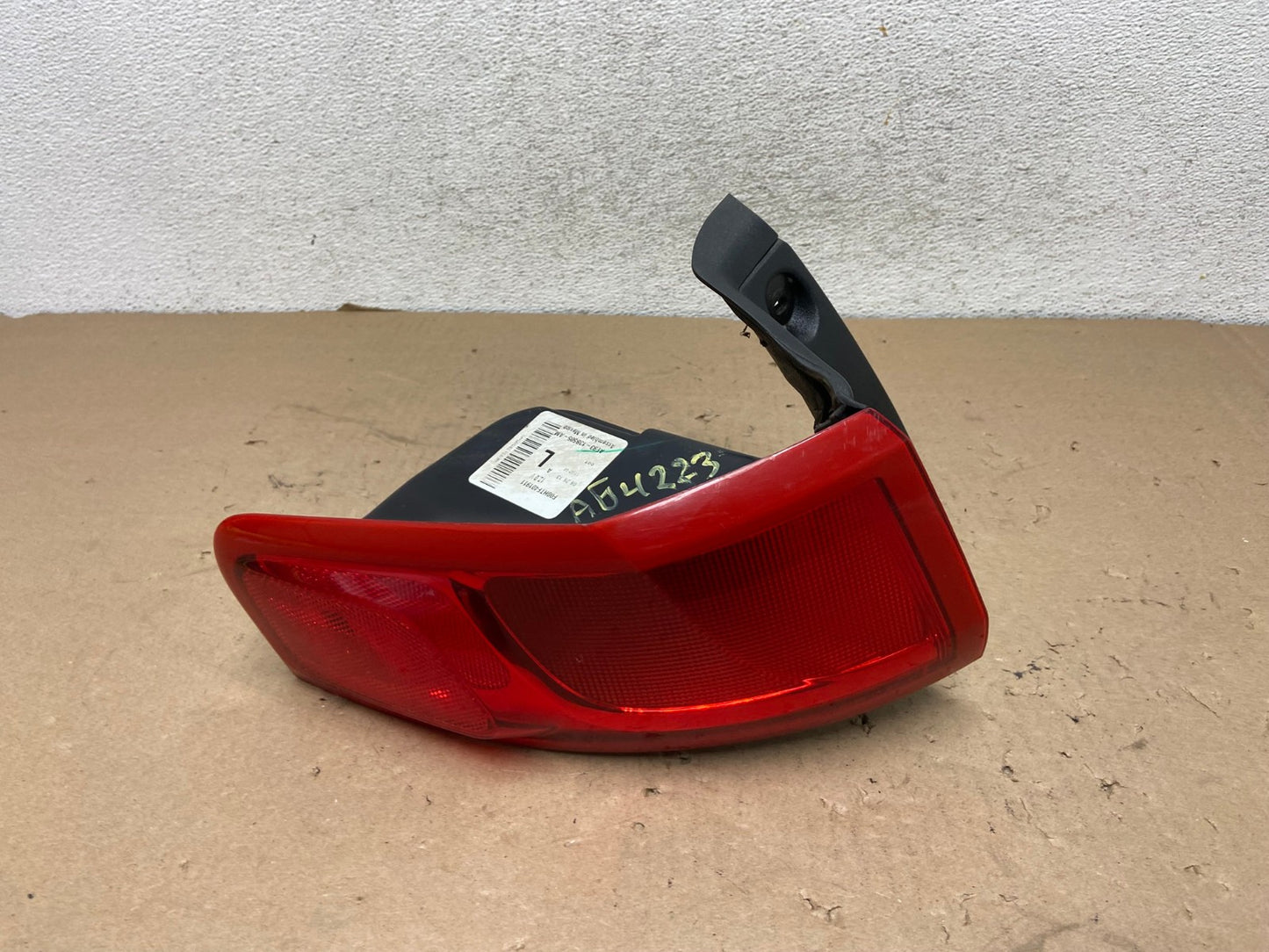 2010-2018 Lincoln Mkt Left Driver Lh Side Tail Light AG4223 LK0