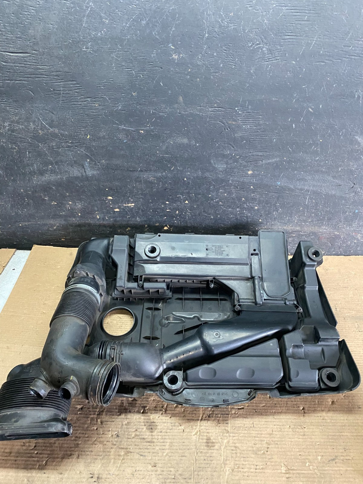 2005 - 2008 Volkswagen Jetta Beetle 2.5L Passat Engine Cover 07k129601G R5104 DG4