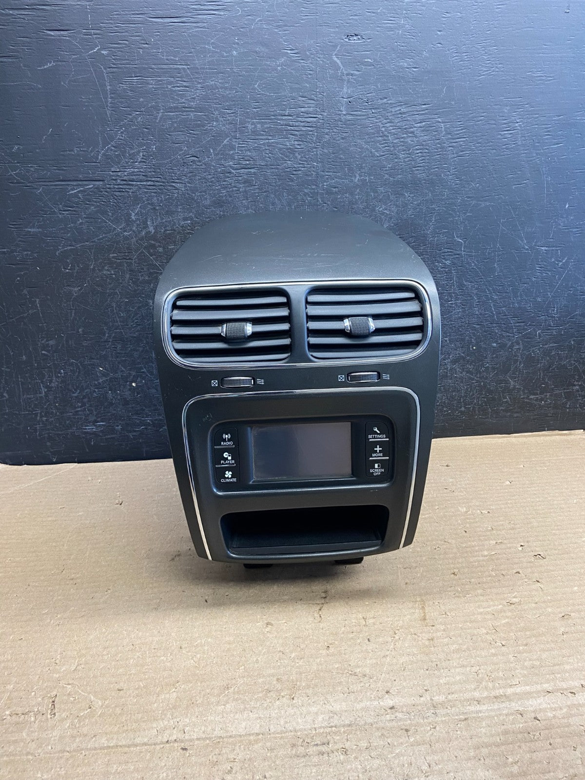 2011-2019 Dodge Journey 4.3 Radio AM/FM AH3964 DG0