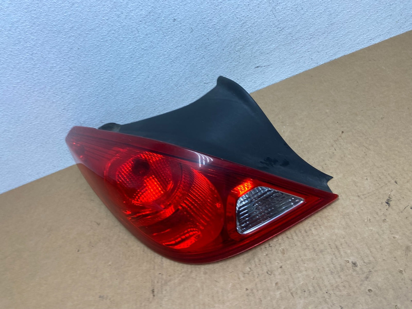 2006 - 2009 Pontiac G6 Coupe Left Driver LH Side Tail Light AC1832 DG1