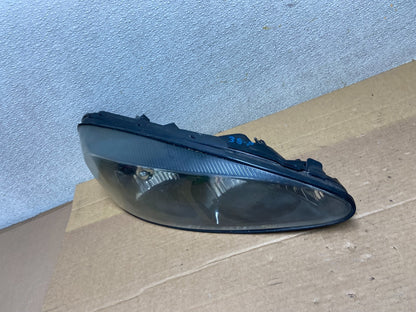 2004 to 2008 Pontiac Grand Prix Right Passenger Black Headlight AB5124 DW1