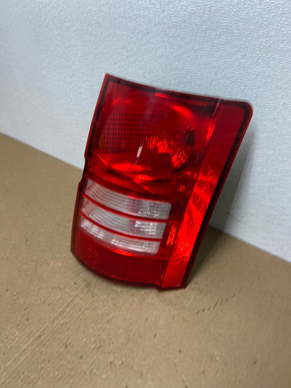 2008 - 2010 Chrysler Town And Country Right Passenger Tail Light AC1270 LK1