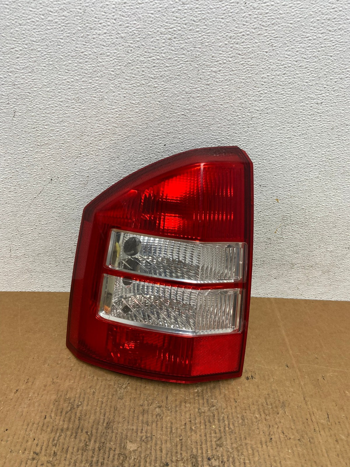 2007 2008 2009 2010 Jeep Compass Left Driver LH Side Tail Light AE2637 LK0