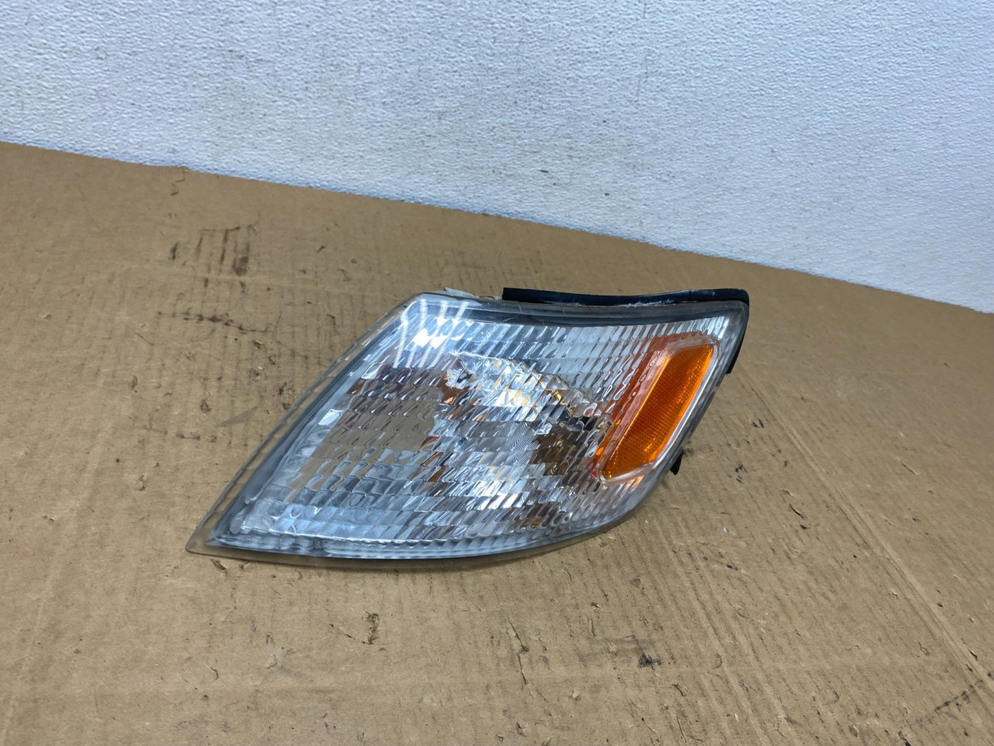1997 to 1999 Lexus ES300 Left Driver LH Side Turn Signal AC7742 DW2