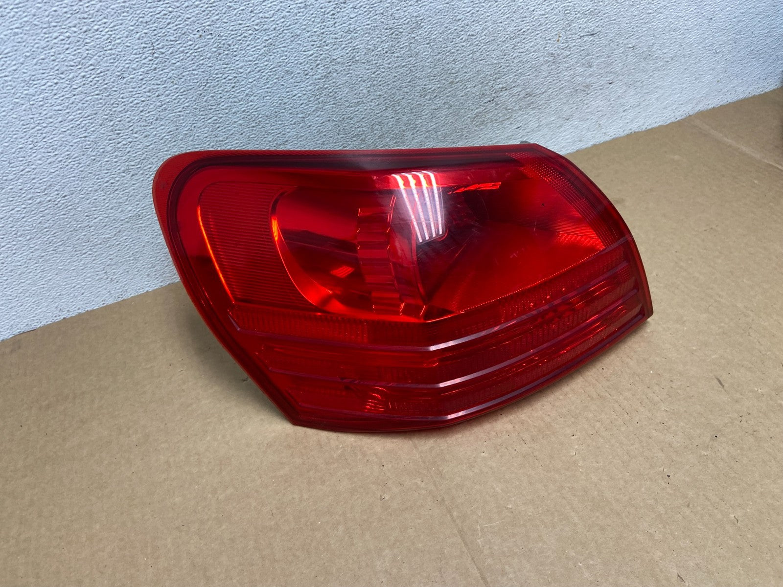 2008 to 2015 Nissan Rogue Left Driver Lh Side Tail Light AF9516 DW2