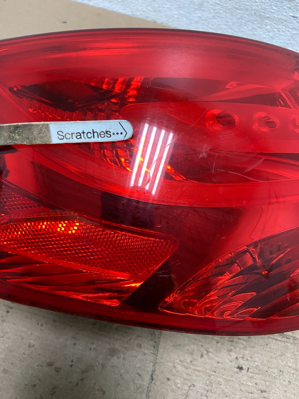 2010 to 2015 Hyundai Tucson Left Driver LH Tail Light AF5055 DW3