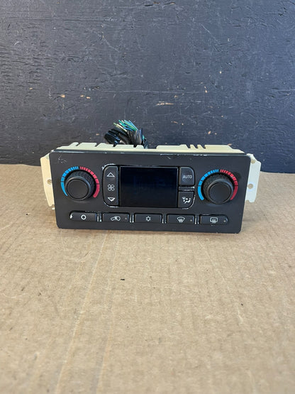2003 to 2006 Chevrolet Silverado HVAC Heater Climate Control Module AF3649 DW0