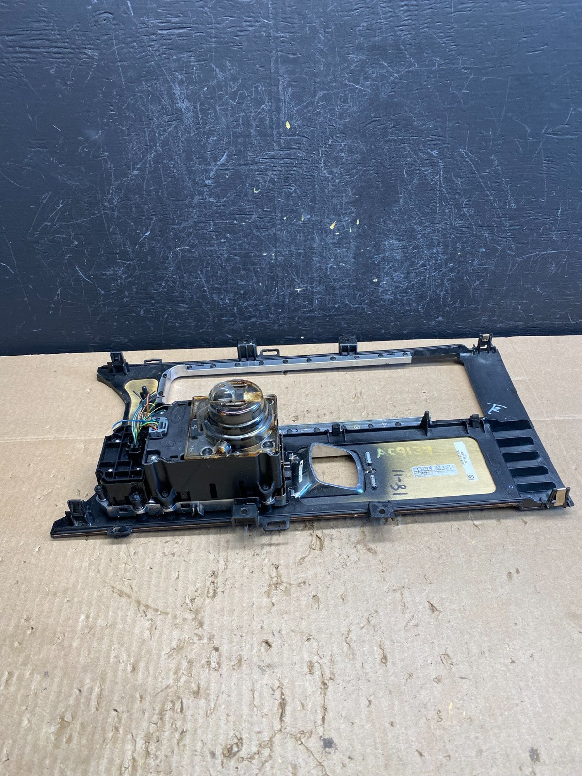 2014-2018 Land Range Rover Sport Center Console Shifter Traction Trim AC9137 DG3