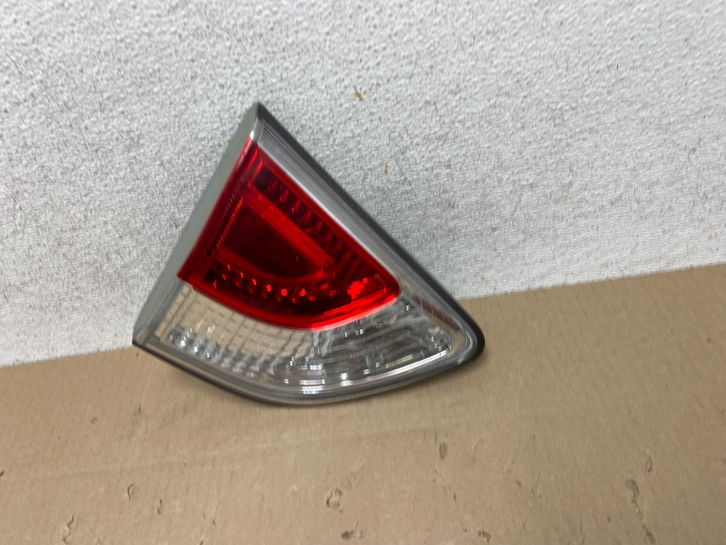 2013 to 2016 Nissan Pathfinder Left Driver Inner Tail light AG5918 DW1