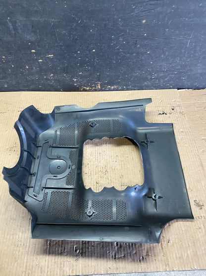 2001 to 2005 Volkswagen Passat 2.8 Turbo Engine Motor Cover Q3250 DG7