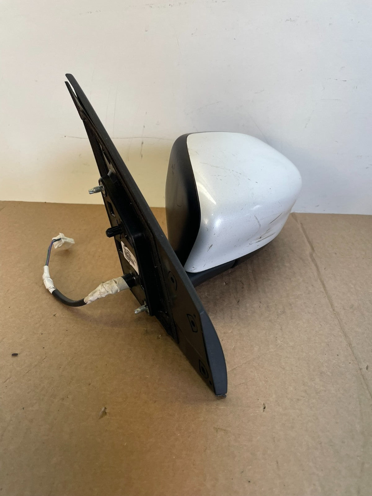 2013 to 2019 Nissan Sentra Left Driver Side Door View Mirror AH6146 DG1