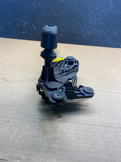2013 to 2019 Ford Escape Rear Windshield Wiper Motor AF7499 DG4