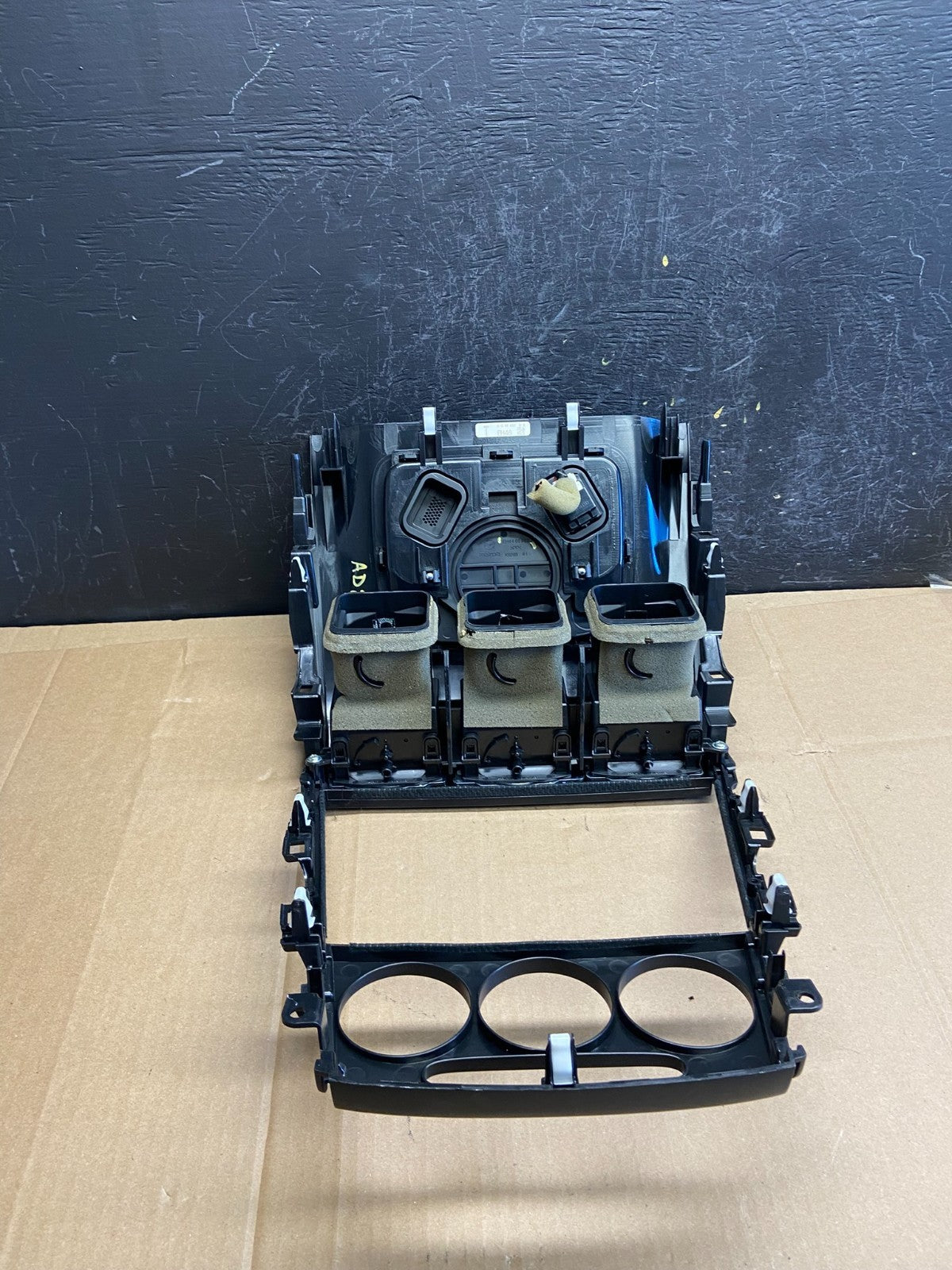 2010 2011 2012 Mazda CX-7 Center Dash Radio Bezel Trim AD2055 DG3