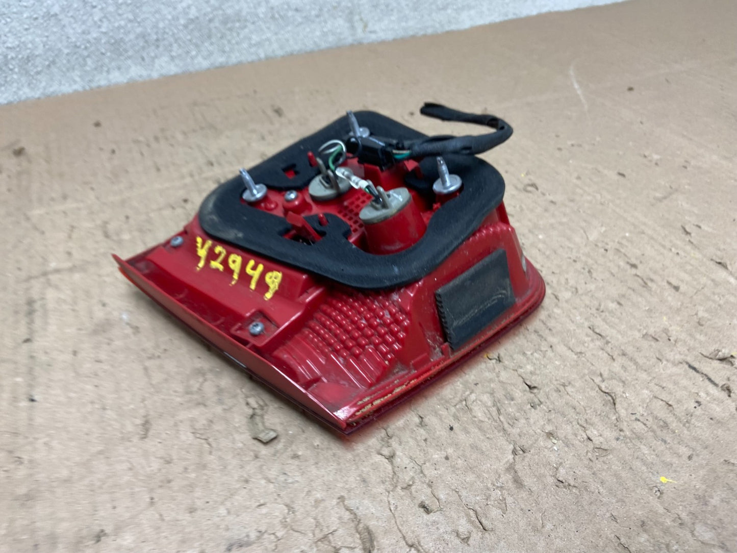 2013-2016 Chevrolet Malibu Right Passenger Rh Inner Tail Light Oem Y2949 DW4