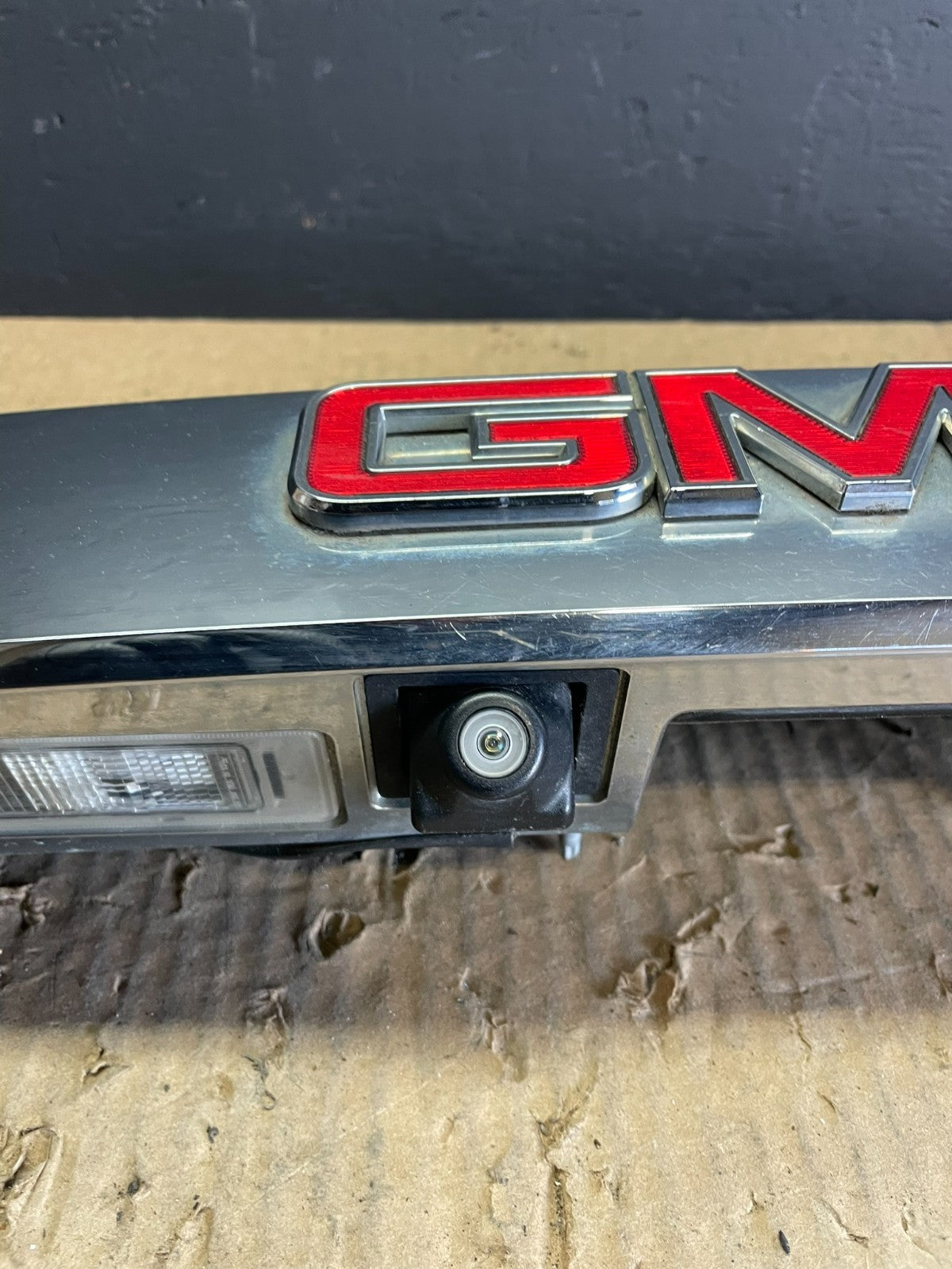 2010-2015 Gmc Terrain Lift Gate Handle Trim Back Up Camera 20942264 AB3286 DG7