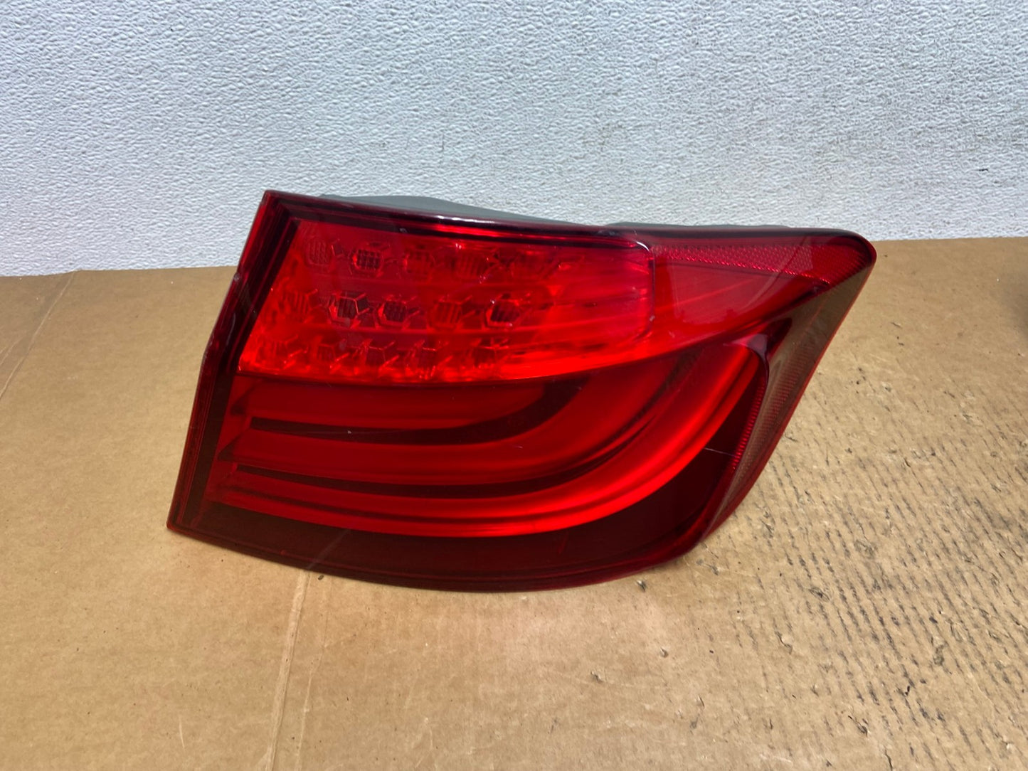 2011 2012 2013 BMW 5 Series F10 Right Passenger Rh Side Tail Light AE0604 LK0