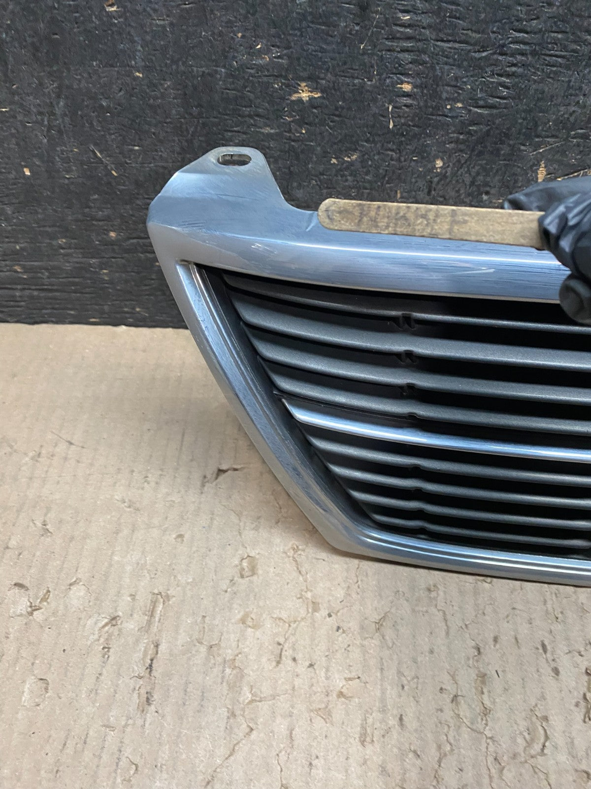 1995 1996 1997 Toyota Avalon Front Upper Grill Grille  OEM X8265 DG3
