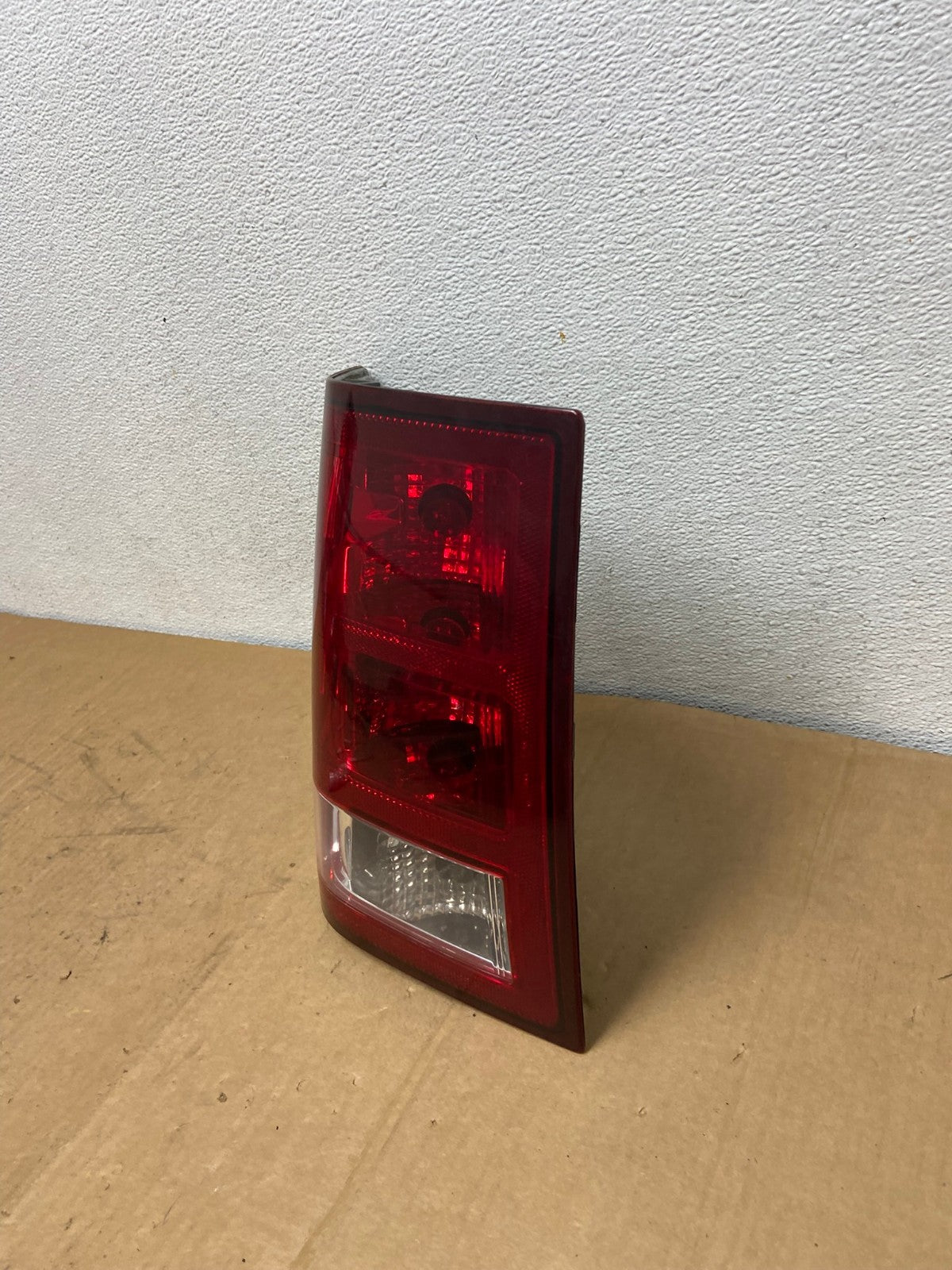 2005 to 2006 Jeep Grand Cherokee Left Driver Side Lh Tail Light AC8577 LK1