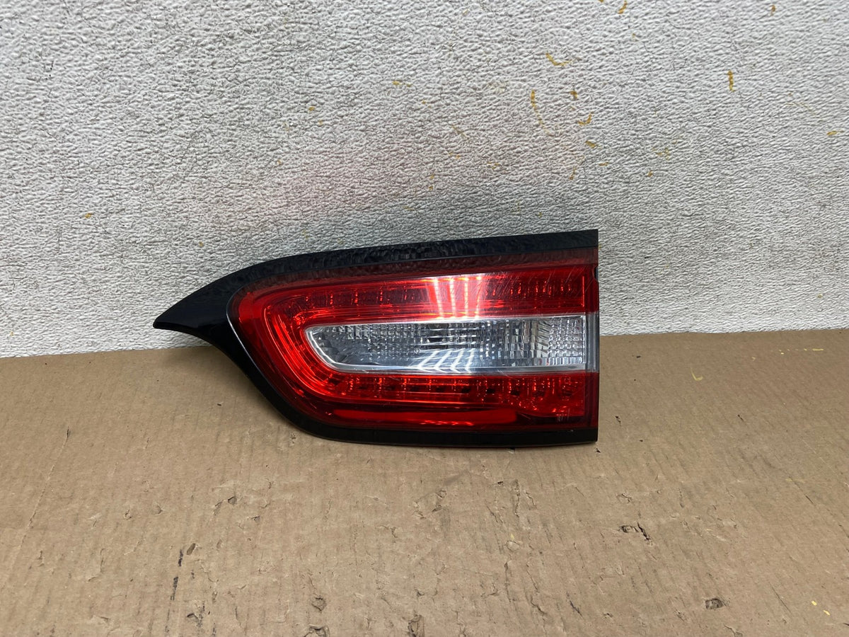 2014 to 2018 Jeep Cherokee Right Passenger Rh Inner Tail Light AH5953 LK0