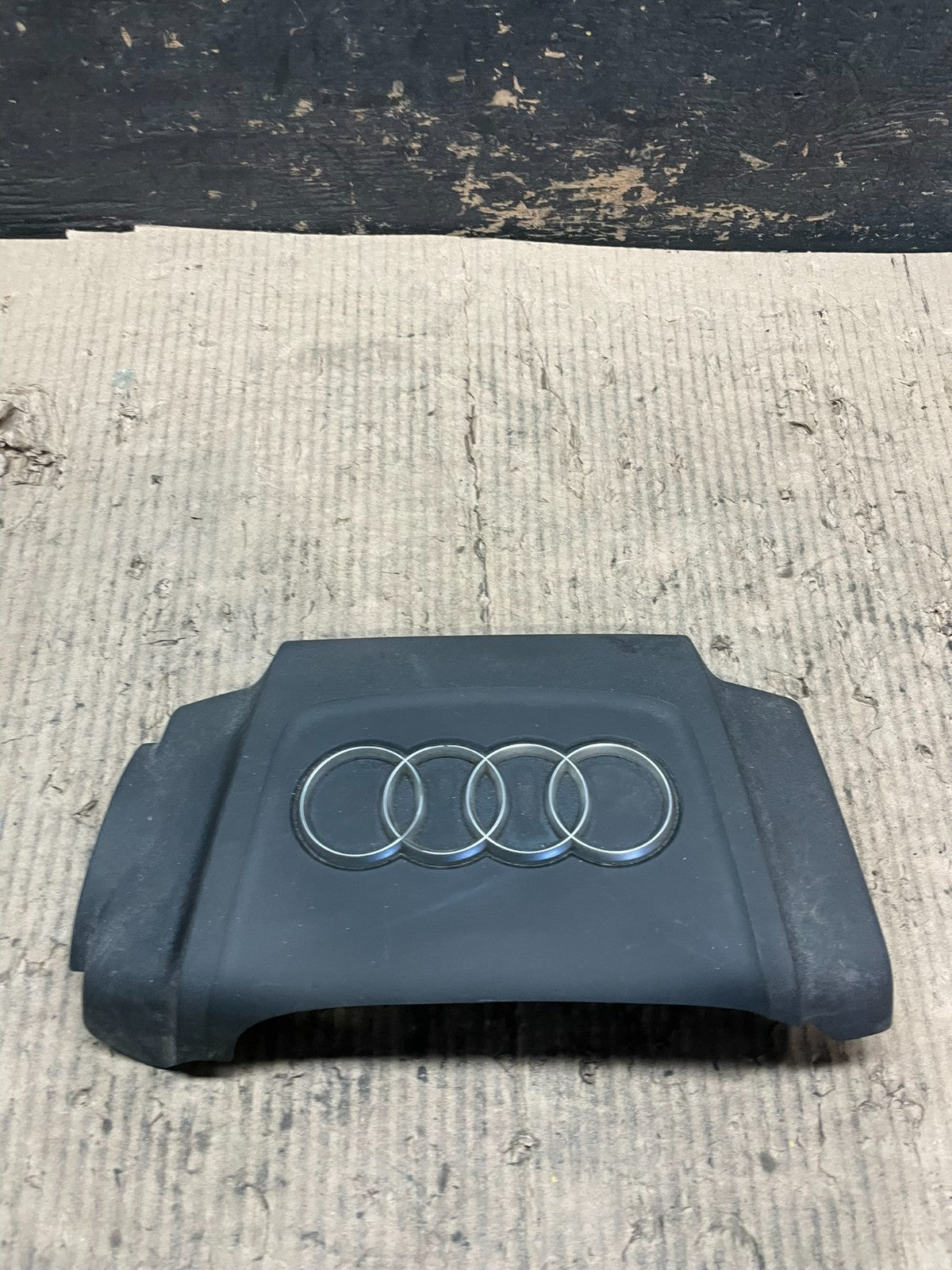 2010 - 2017 Audi  A4 S4 S5 V6 3.0L Engine Cover  Garnish v4123 DG1