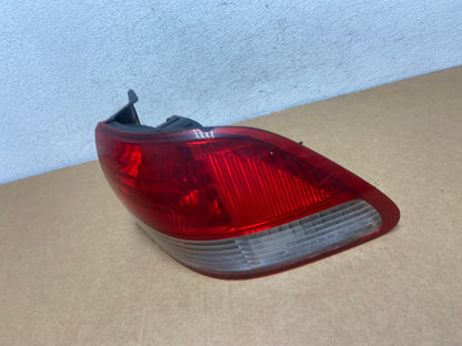 2001 to 2002 Honda Accord Sedan 4door Right Passenger Tail Light AD5292 LK1