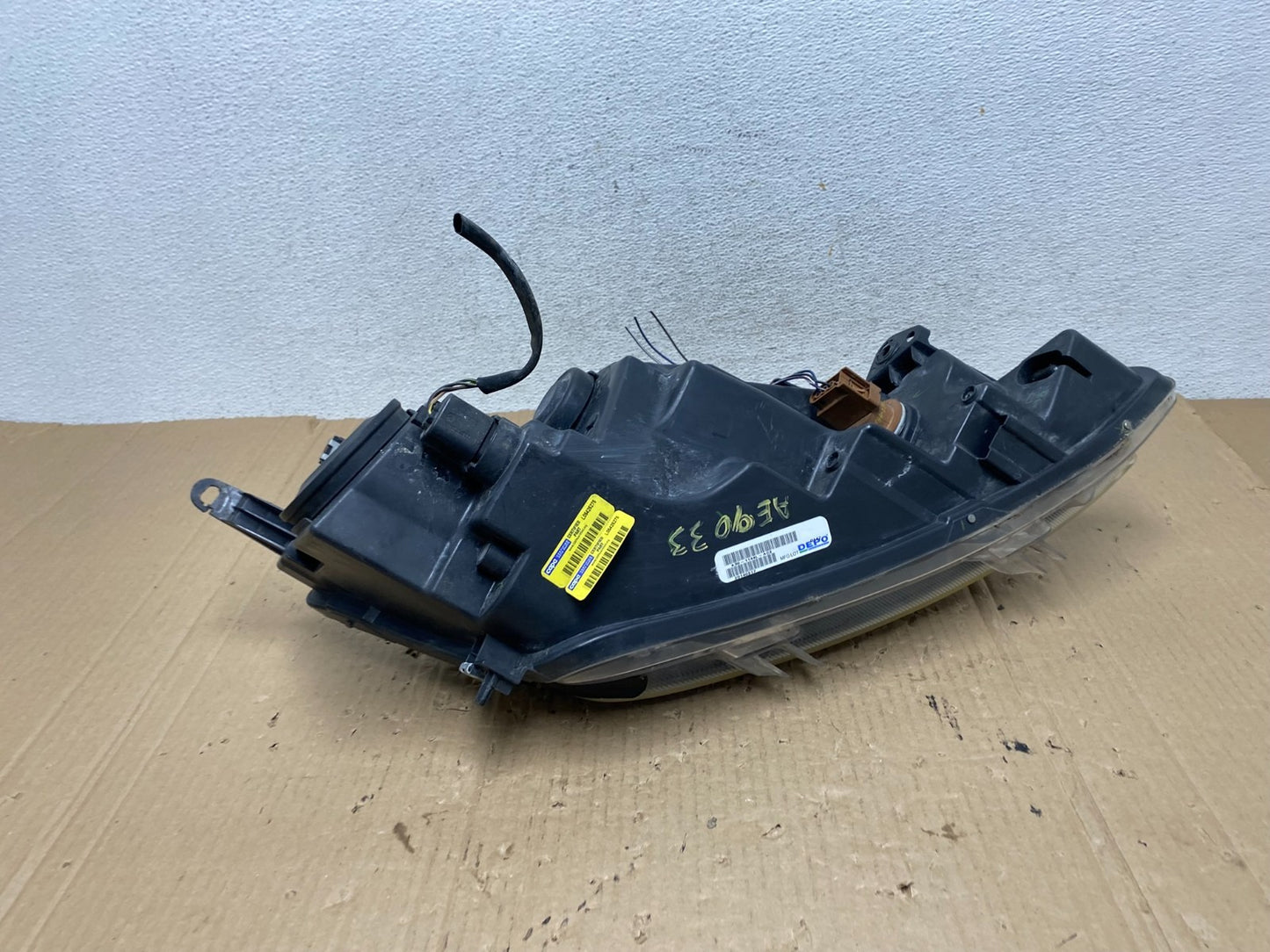 2010 2011 2012 Ford Fusion Left Driver LH Side Headlight Halogen AE9033 DW7