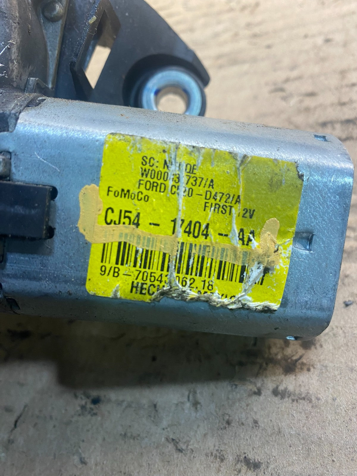 2013 to 2019 Ford Escape Rear Windshield Wiper Motor OEM aa3264 DG6