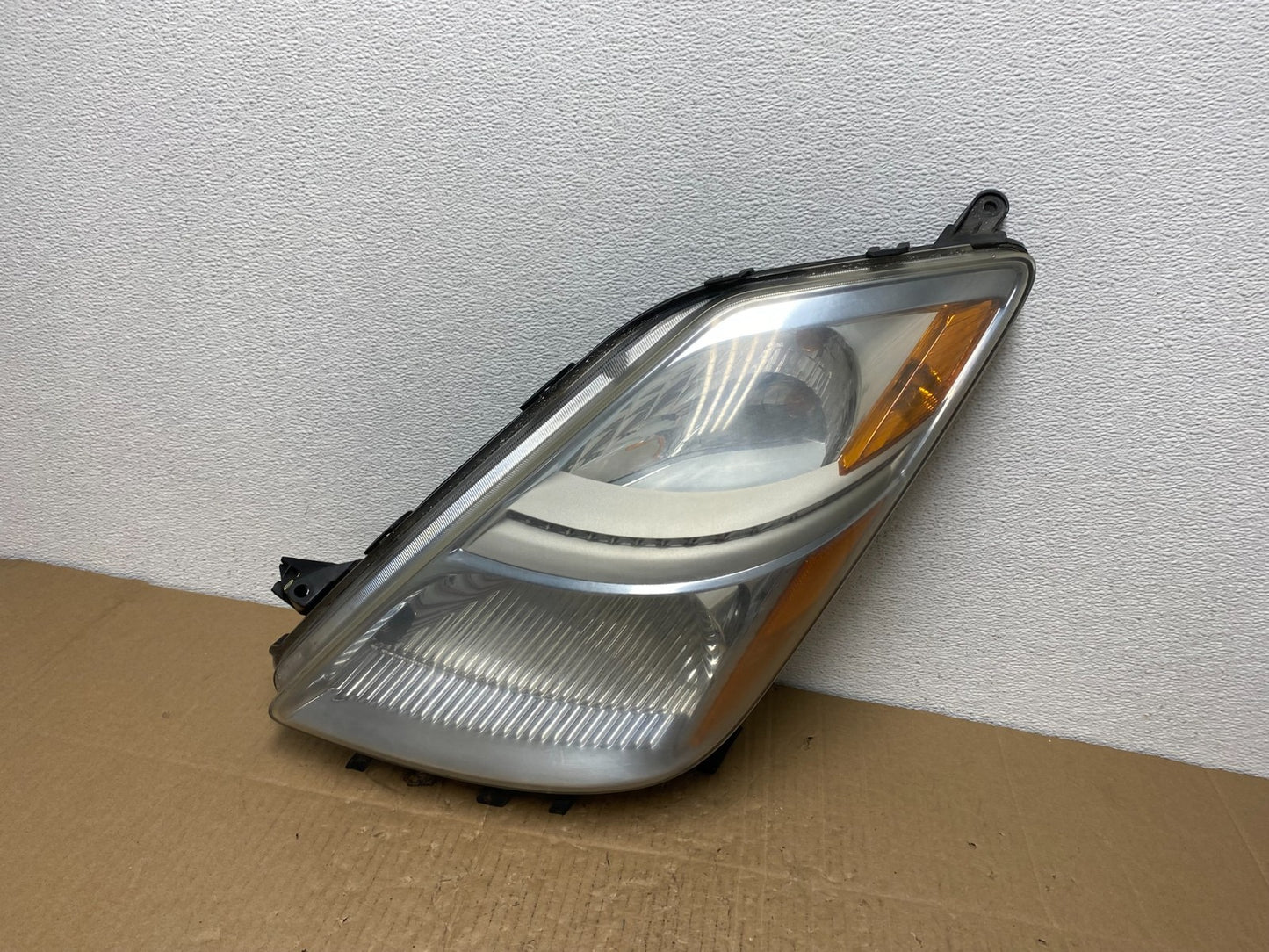2006-2009 Toyota Prius Left Driver LH Side Headlight Halogen Oem AB8198 DW0