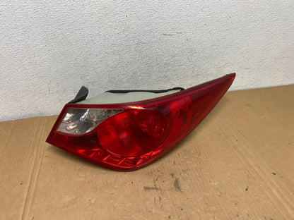 2011 2012 2013 Hyundai Sonata Right Passenger RH Tail Light AD2773 LK0