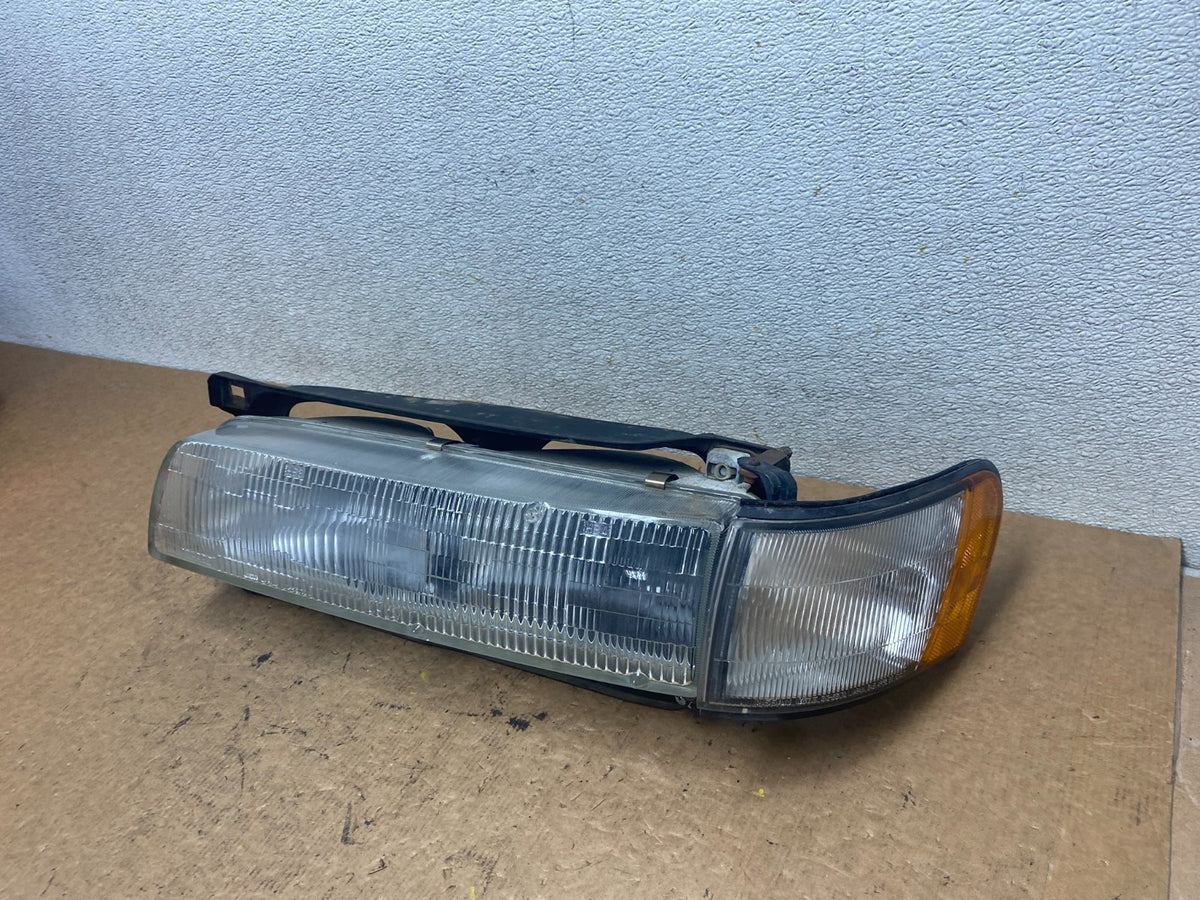 1990 - 1992 Infiniti M30 Left Driver LH Side Halogen Turn Sgn Headlight S7431 DG1